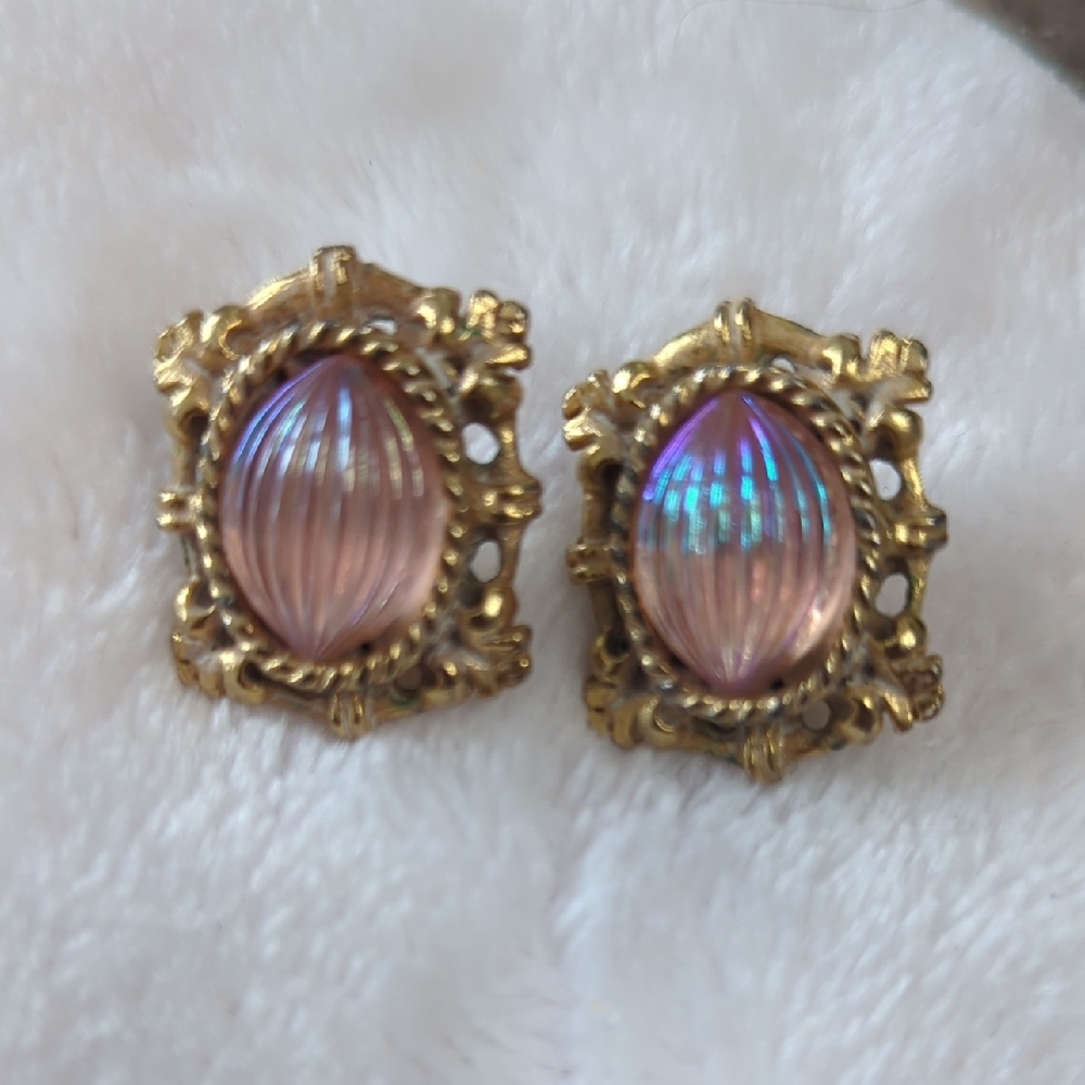 Vintage-Inspired Gold and Iridescent Earrings
